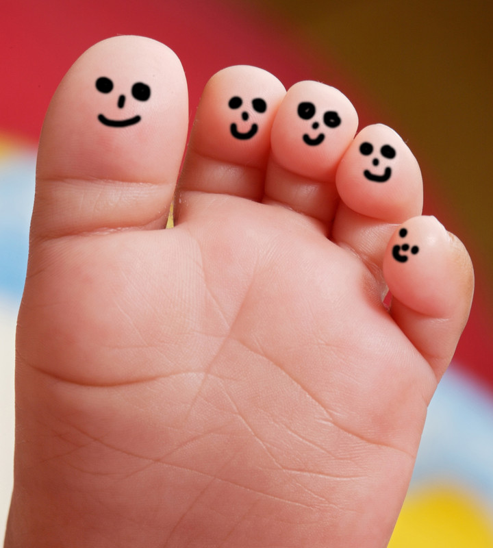 happy-toes-can-stock